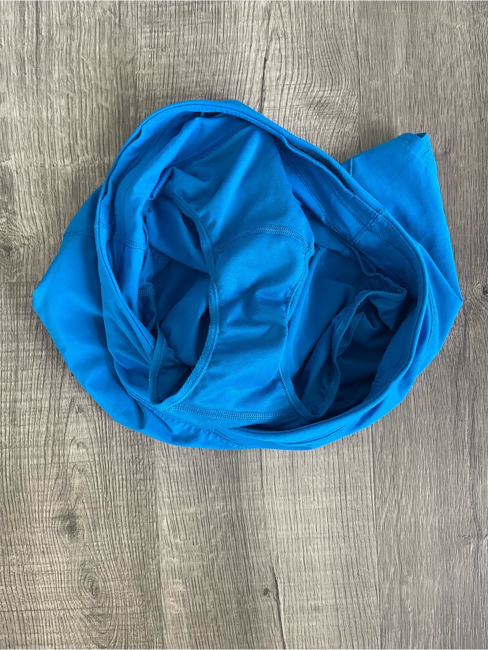 lululemon Speed-Up Mid-Rise 4” in Poolside sz 6 - Picture 6 of 6